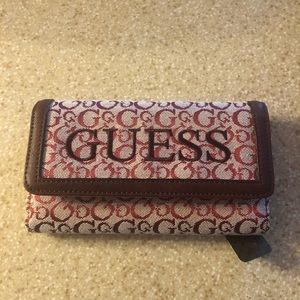 NWT Guess Wallet